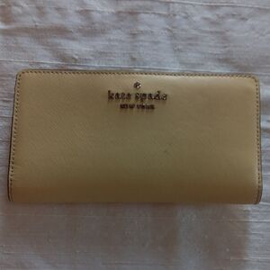 ♠️Kate Spade Pale Yellow Wallet